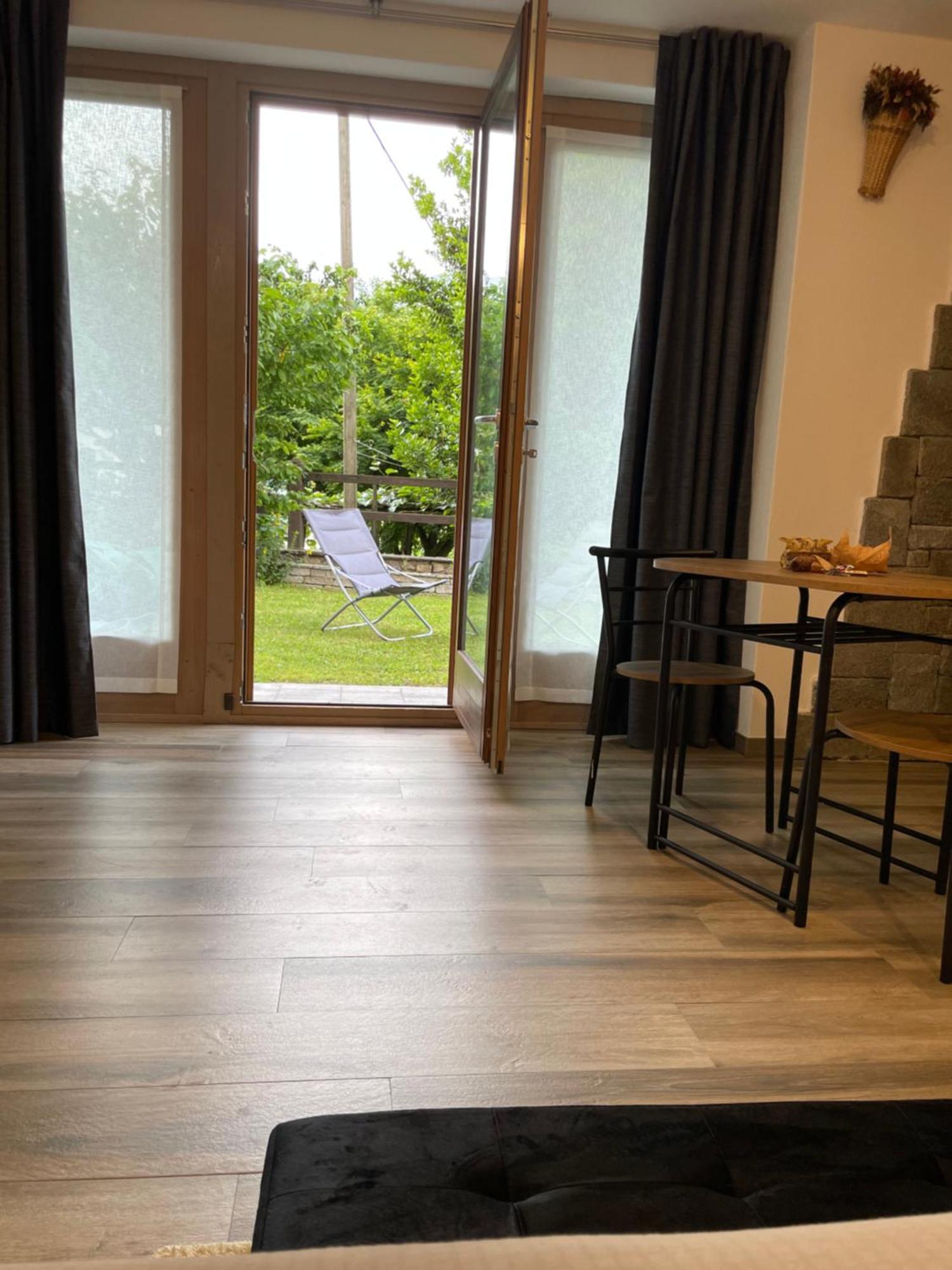 Il Vigneto Bed and Breakfast Castione Andevenno Buitenkant foto